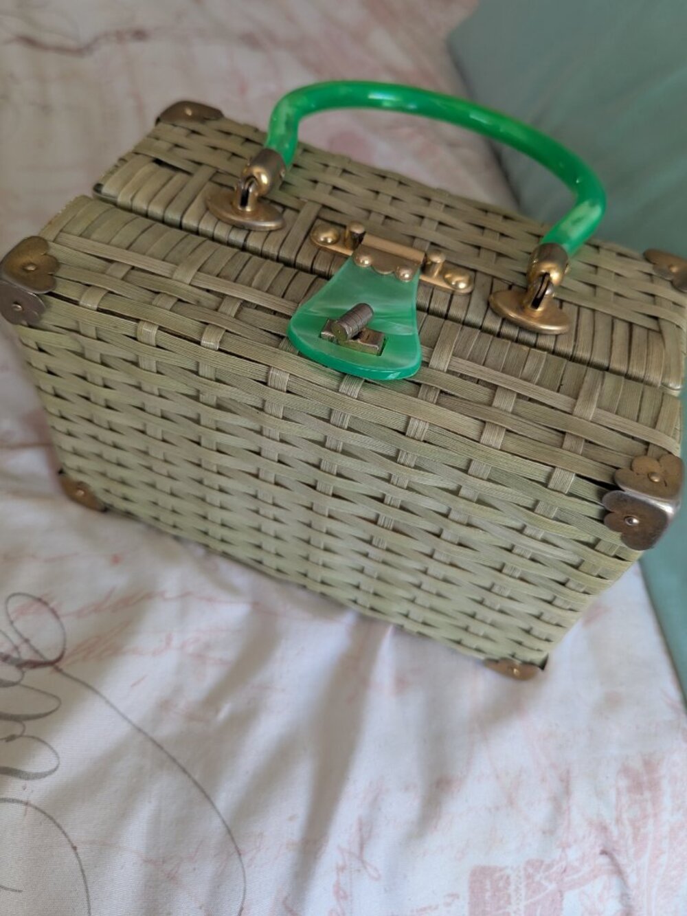 Vintage Stylecraft Box Purse Lucite latch And Handle 1950's-60's Moss Green - Picture 8 of 11